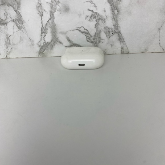 Apple AirPods Pro Charging Case Only A2190 - Picture 4 of 4